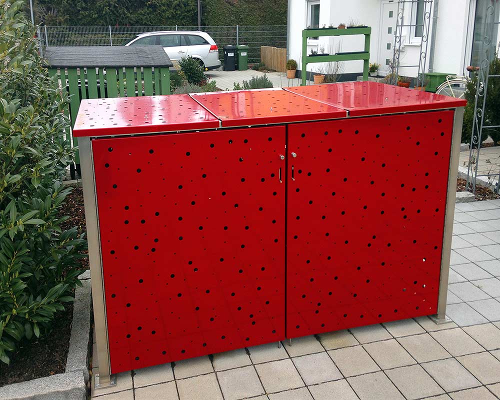 Sonderkonstruktion Edelstahl-Müllbox aus rotem Lochblech von NEV-Edelstahl